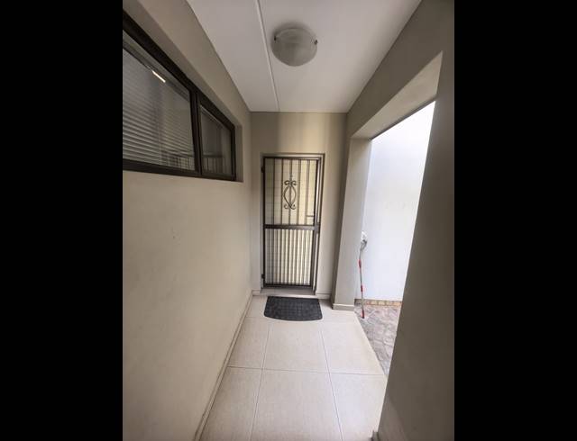 1 BEDROOM APARTMENT FOR SALE IN NORTON PARK